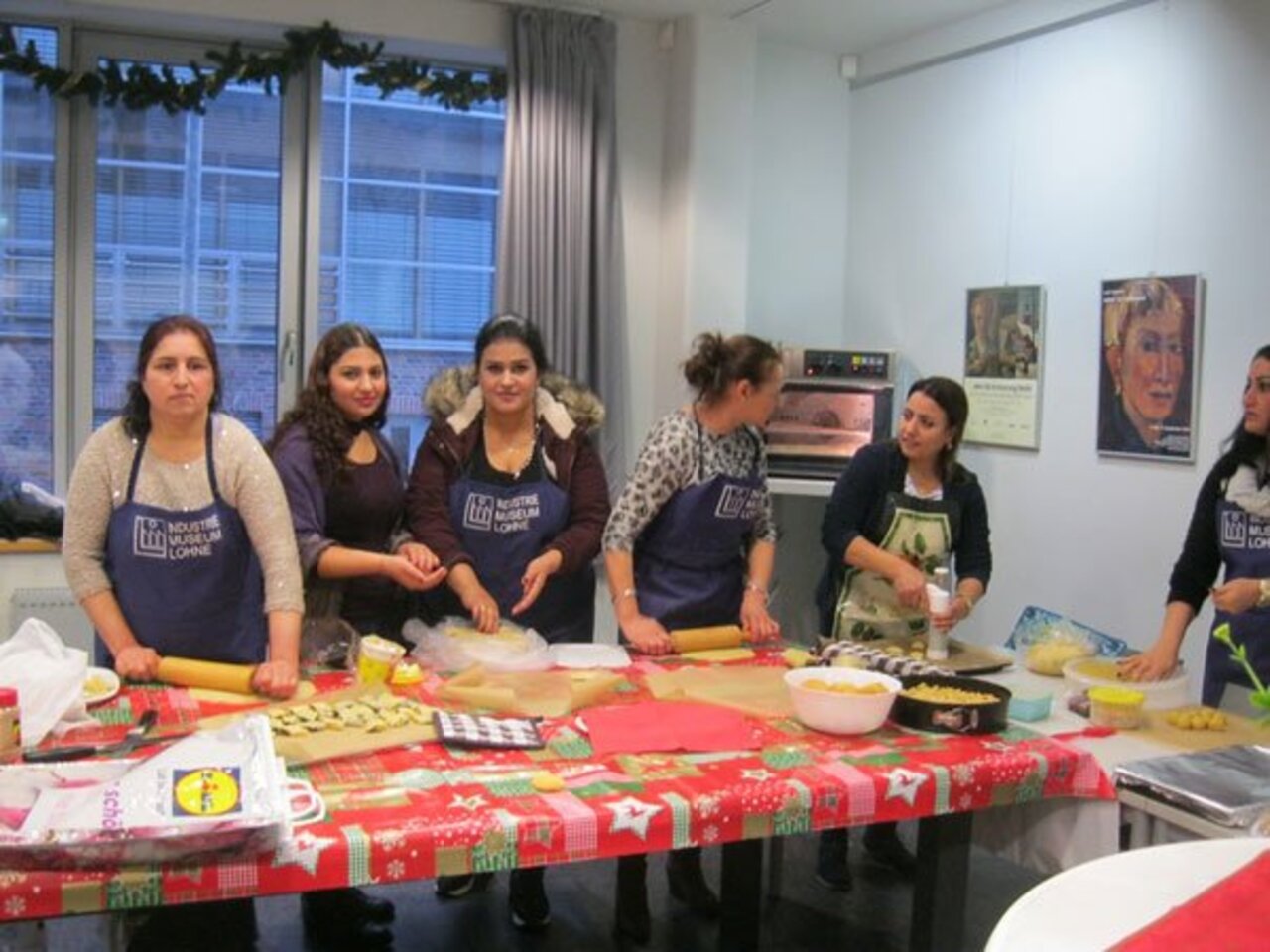 Einladung zur Weihnachtsbäckerei aus aller Welt im Industrie Museum Lohne Image 1