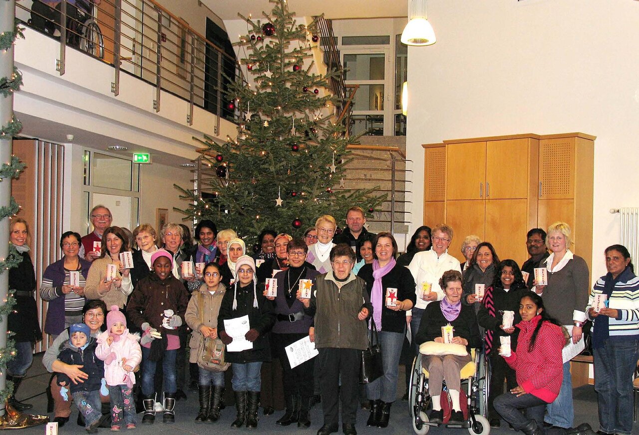 Runder Tisch Lohne wurde weihnachtlich Image 1