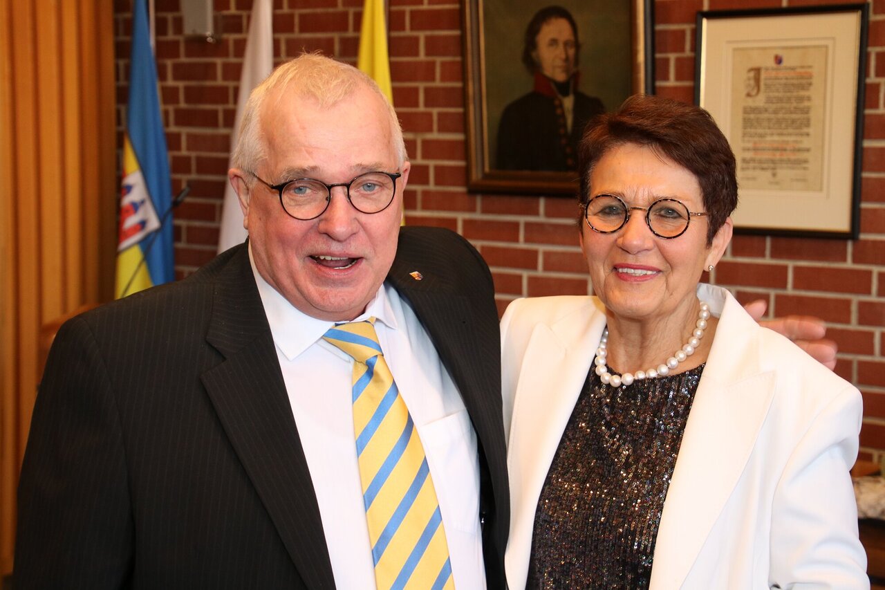 Ursula gr. Holthaus erhält den Nieberdingschild - Nachlese in Bildern Image 16