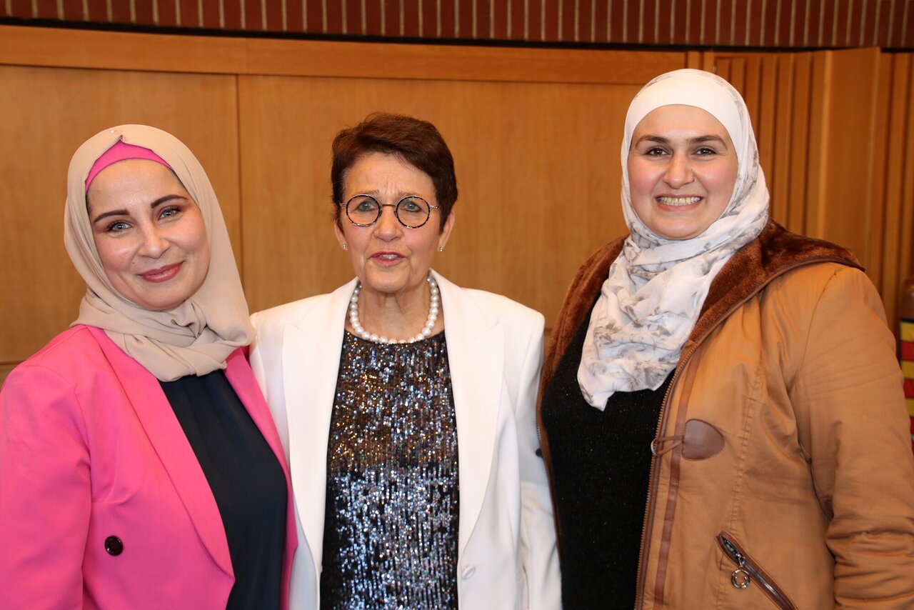 Ursula gr. Holthaus erhält den Nieberdingschild - Nachlese in Bildern Image 17