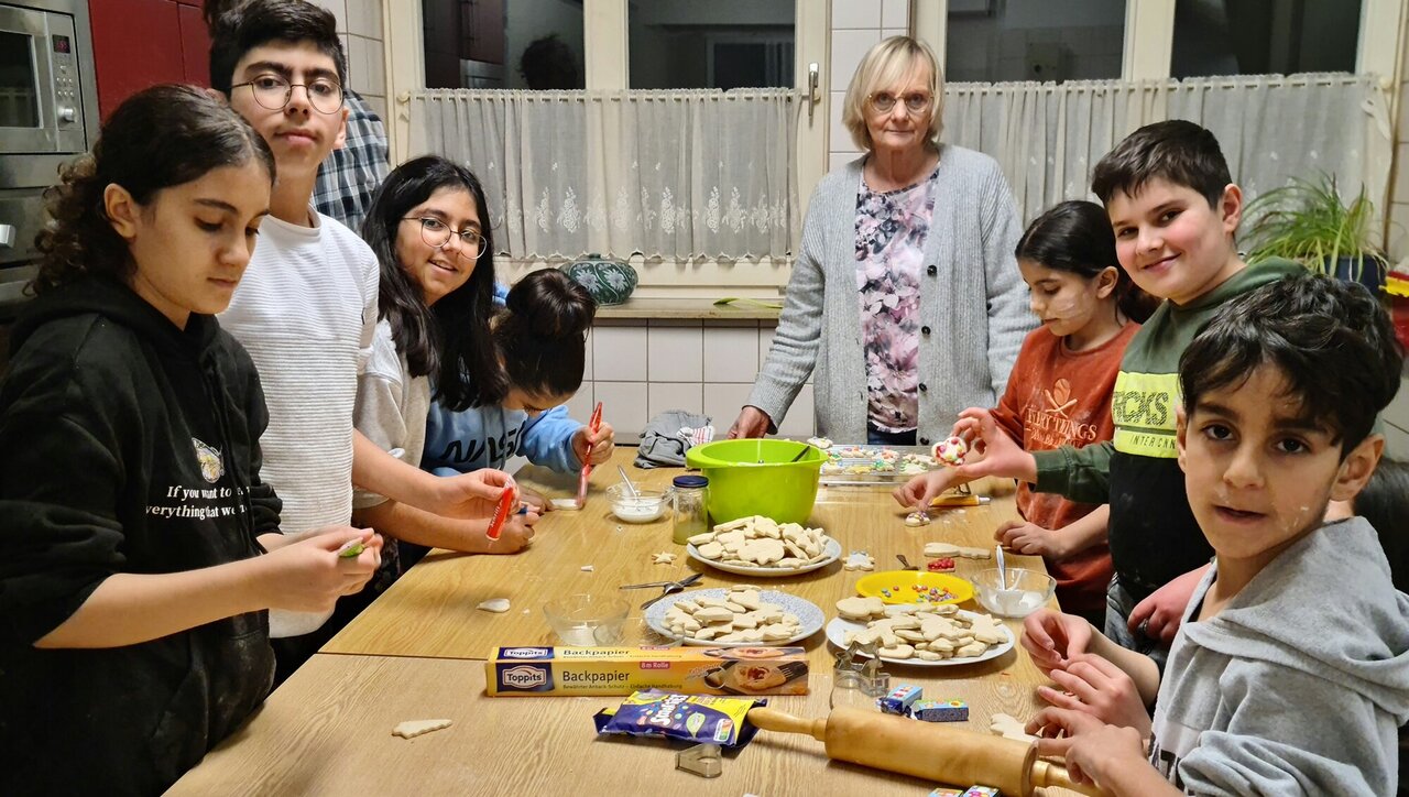 Weihnachstplätzchen-Backaktion im Jugendtreff - Ein schönes Wiedersehen Image 3
