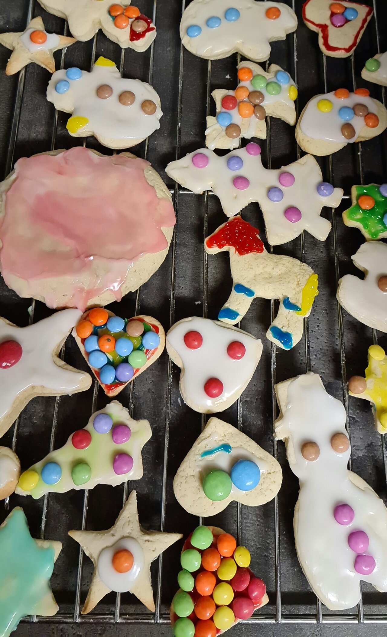 Weihnachstplätzchen-Backaktion im Jugendtreff - Ein schönes Wiedersehen Image 5