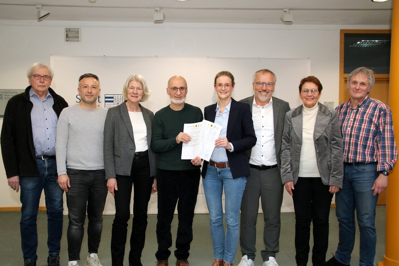 1145 Unterschriften für eine muslimische Ruhestätte Image 1