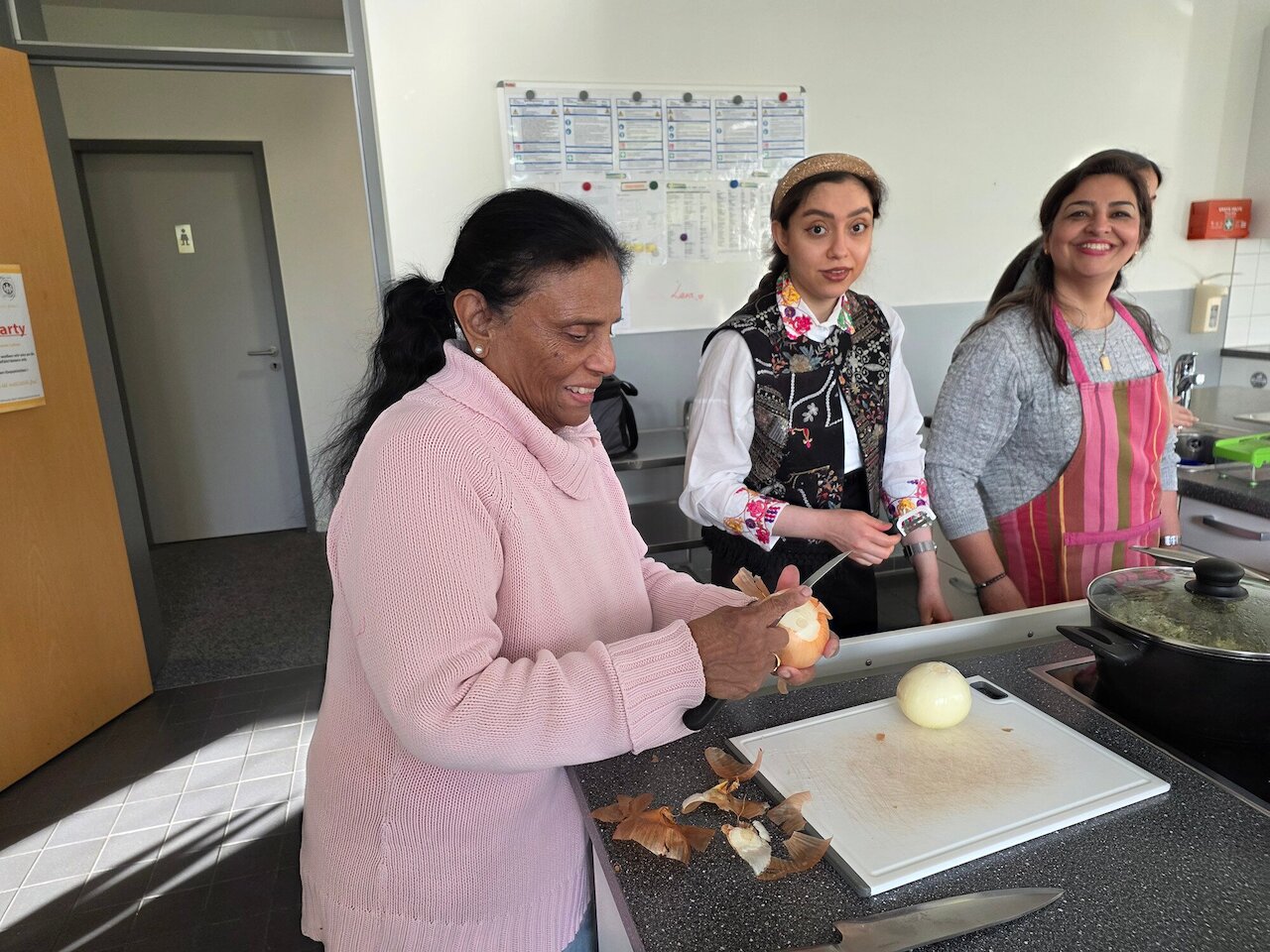 Impressionen vom persischen Kochabend im Ludgeruswerk