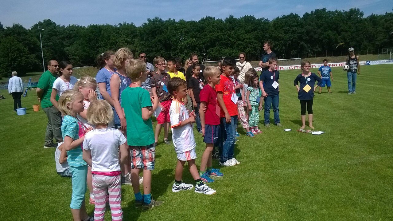 Ferienaktion- Spiel ohne Grenzen Image 1