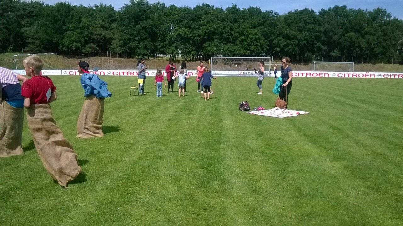 Ferienaktion- Spiel ohne Grenzen Image 3